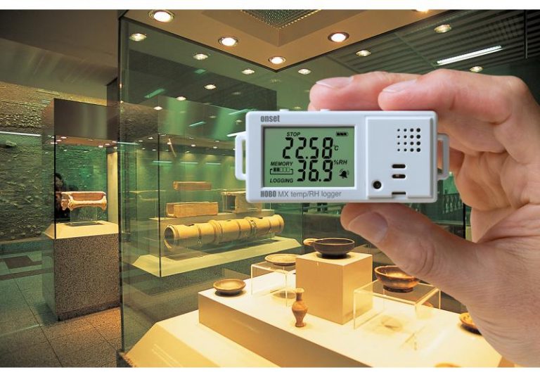 Apa-Perbedaan-Data-Logger-Suhu-Dengan-Data-Logger-Kelembaban