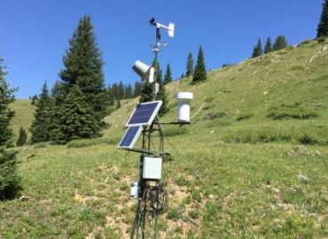 Monitoring Kelembapan Tanah Di Hutan Konifer Dengan Weather Station